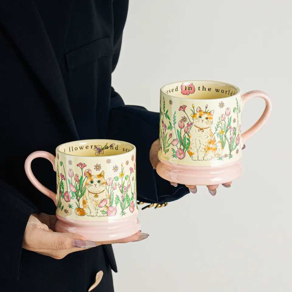Cute Cat Ceramic Mug Amidst Flowers Design Inspired Office Coffee Mugs High-value Couple Tea Cup Holiday Gift Kawaii Cup C251210