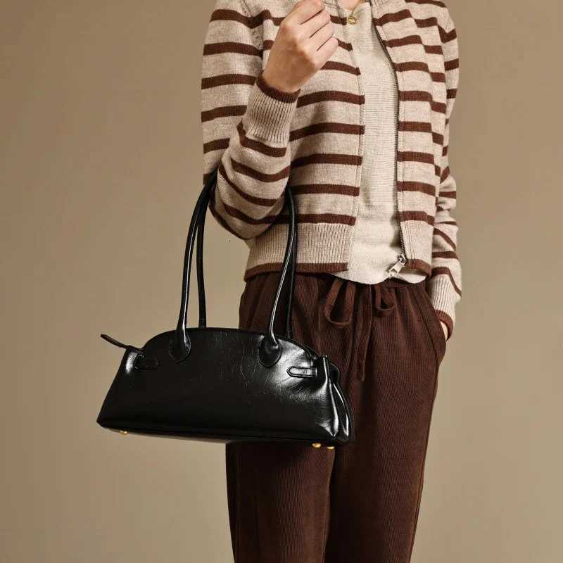 Light Luxury Branded Designer Bowling Bag New High-end Wens Handbag Stylish And Simple Shoder Bag Niche Design Underarm Bag Y251209