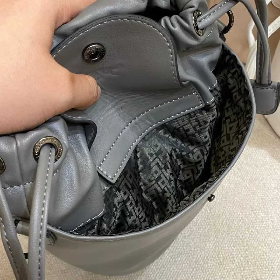 2025 New Fi Trend Wens Shoder Bag Suitable for Young Wens Student Storage Bag Y251209