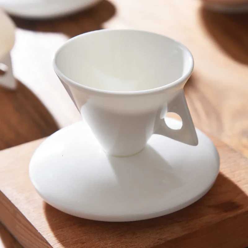 European Bone China Coffee Cup and Saucer Set with Spoon Concentrated Small Cup Personty Living Room Coffee Table Decoration C251210