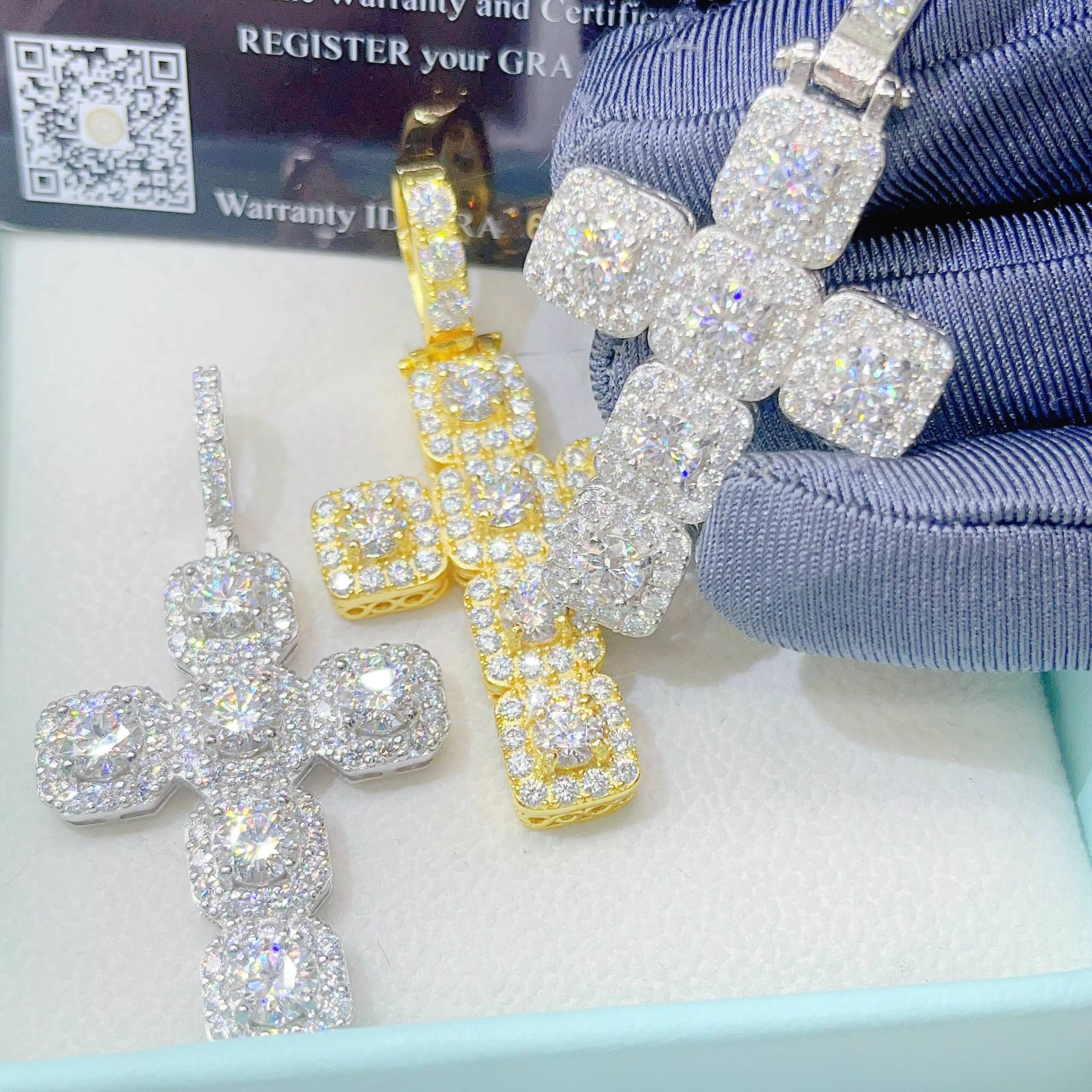 Fine Jewelry Necklace Gemstone 925 Sterling Silver Cross Moissanite Chain Pendant