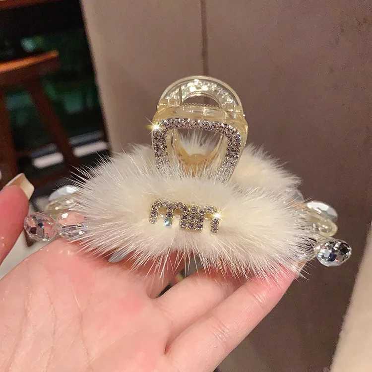 1pcs Retro Veet Pearl Hair Clip Accories For Wen Fashion Elegant Acrylic Cl Clip Girls Hair Clip Accories Y251210