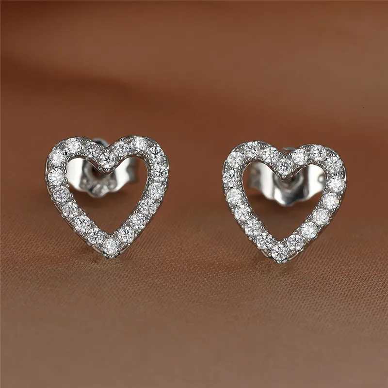 Dainty Fem Crystal Earring Black Rose Gold Sier Color Stud Earrings Simple White Zircon Wedding Jewelry For Wen Y251210