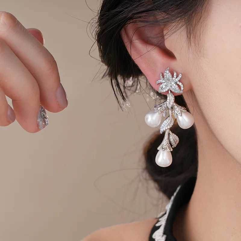 DREJEW wers and Leaves Zircon Pearl Tassel Earrings for Wen Fashion Long Drop Earring Light Luxury High-end Wedding Jewelry Y251210
