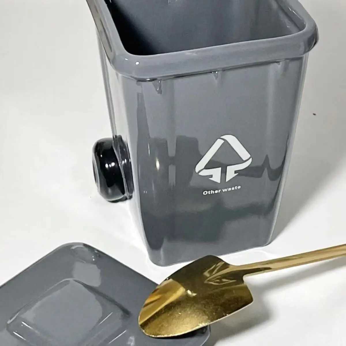 Funny Trash Can Ceramic Mug Trendy Green Office Coffee Mugs Breakfast Milk Oat Cups Couple Water CupBirthday Gift Kawaii Cup C251210