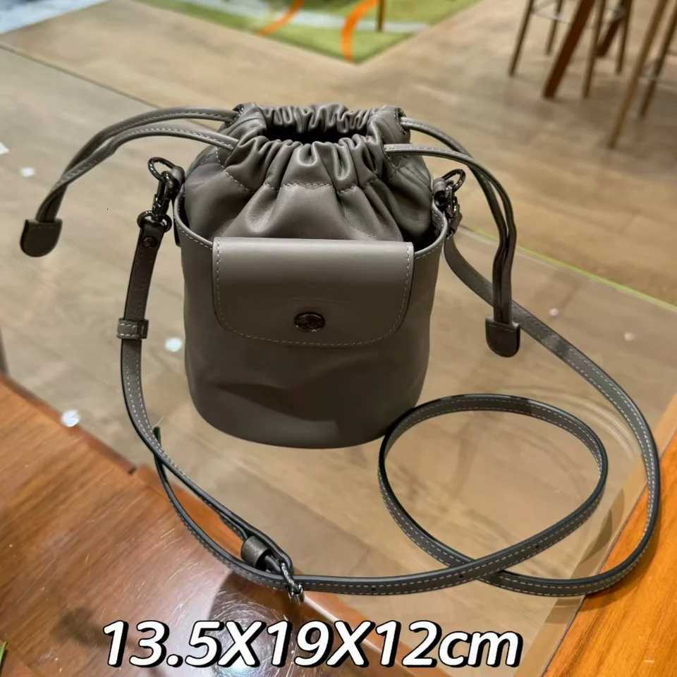 2025 New Fi Trend Wens Shoder Bag Suitable for Young Wens Student Storage Bag Y251209