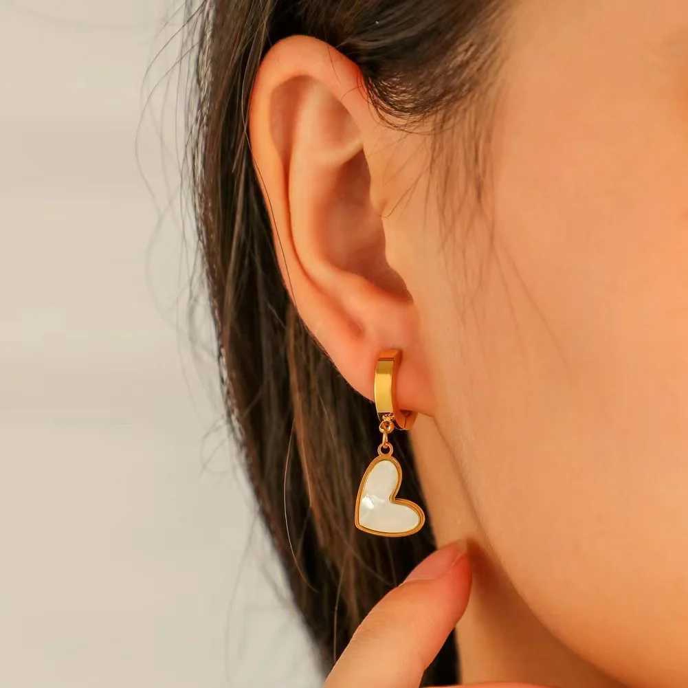 Classic Black Peach Pendant Design Stainl steel Gold Color Earrings 2025 Fashion Jewelry Party Wens Set Accories Y251210