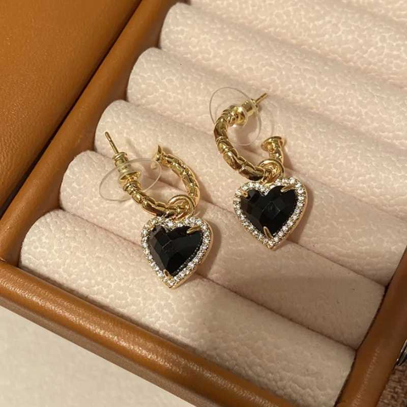 Fashion Black Zircon Drop Earrings for Wen Couple Creative Rhinestone Earrings Holiday Party Jewelry Accories Y251210