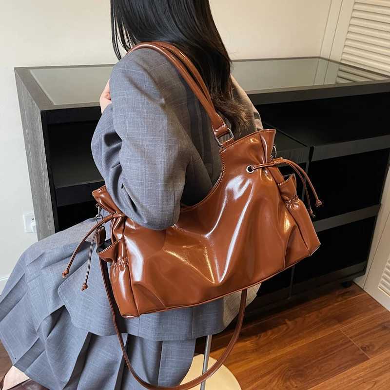 Large Capacity Wen PU Leather Handbags Messenger Bags Casual Fem Shoder Shopping Bag Fi Ladies Tote Crossbody Bag Y251209