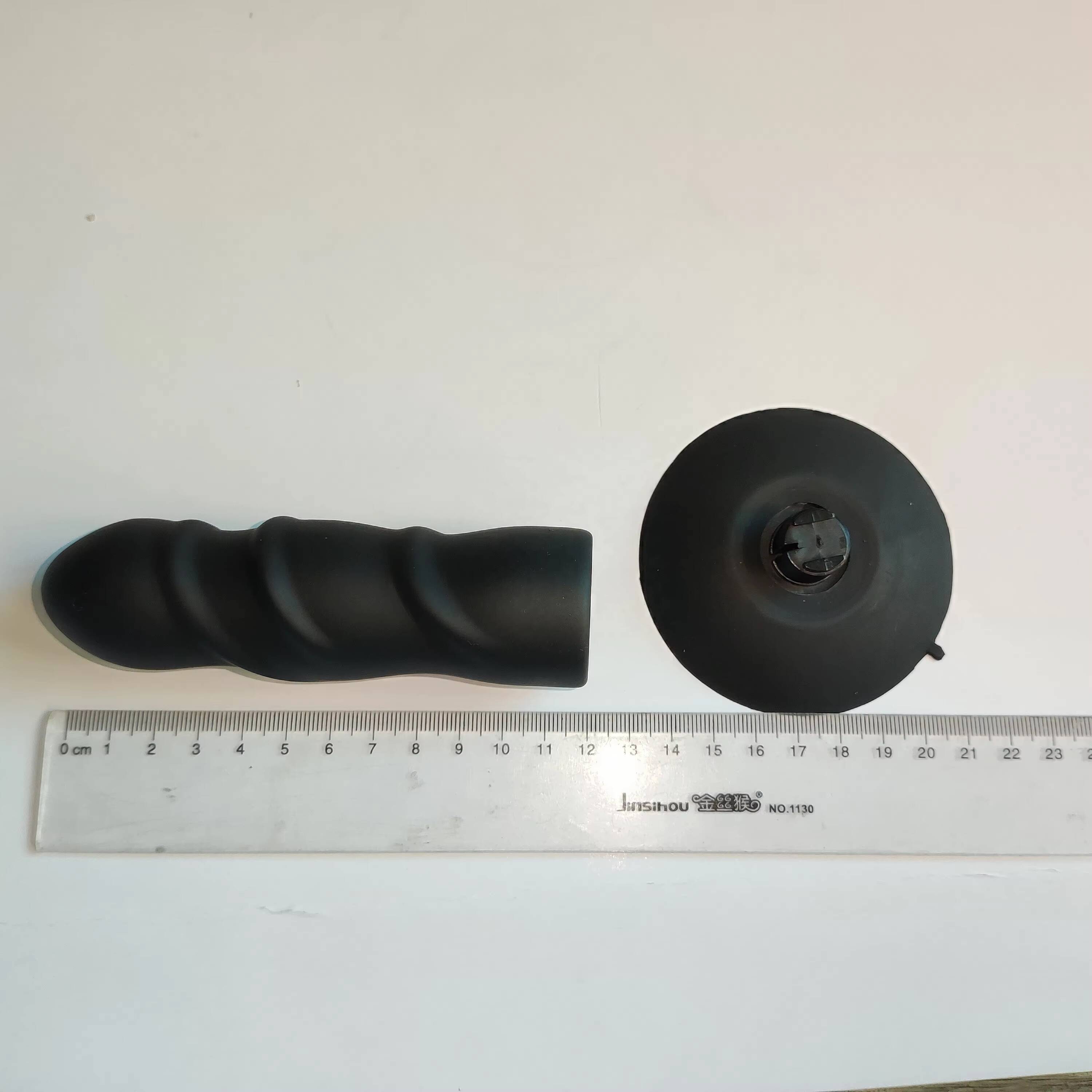 Wholesale Silicone 16 cm Huge Realistic Sex Male Penis Dildo Big Dildo for Women Couple Natural