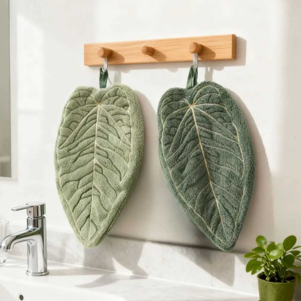 New Hot New plant leaf creative hand towel can be hung in kitchen bathroom thick handkerchief Gift C251210