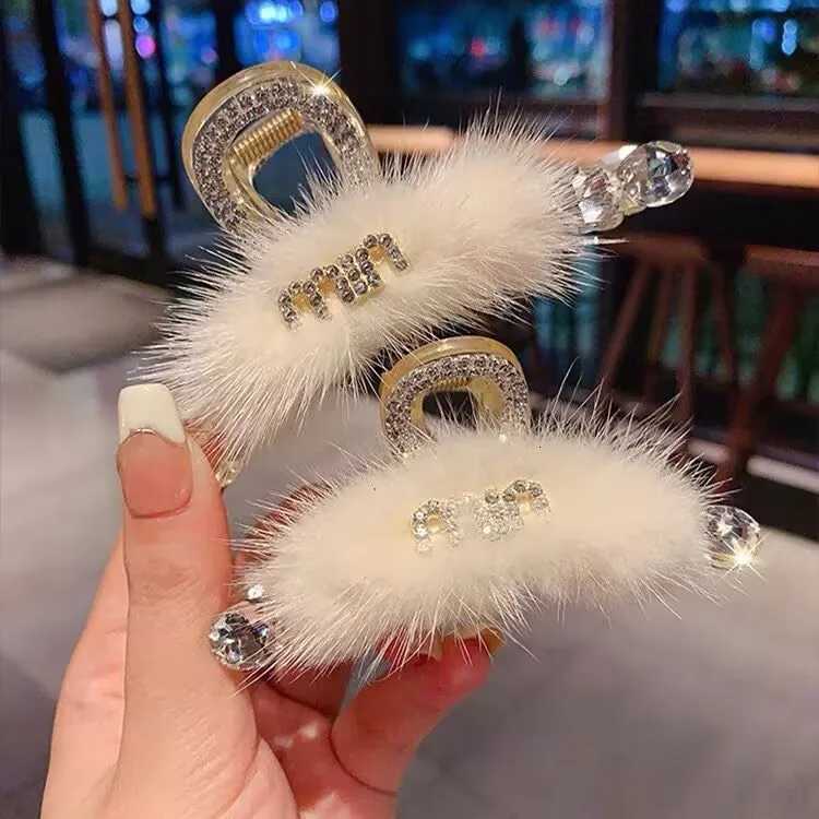 1pcs Retro Veet Pearl Hair Clip Accories For Wen Fashion Elegant Acrylic Cl Clip Girls Hair Clip Accories Y251210