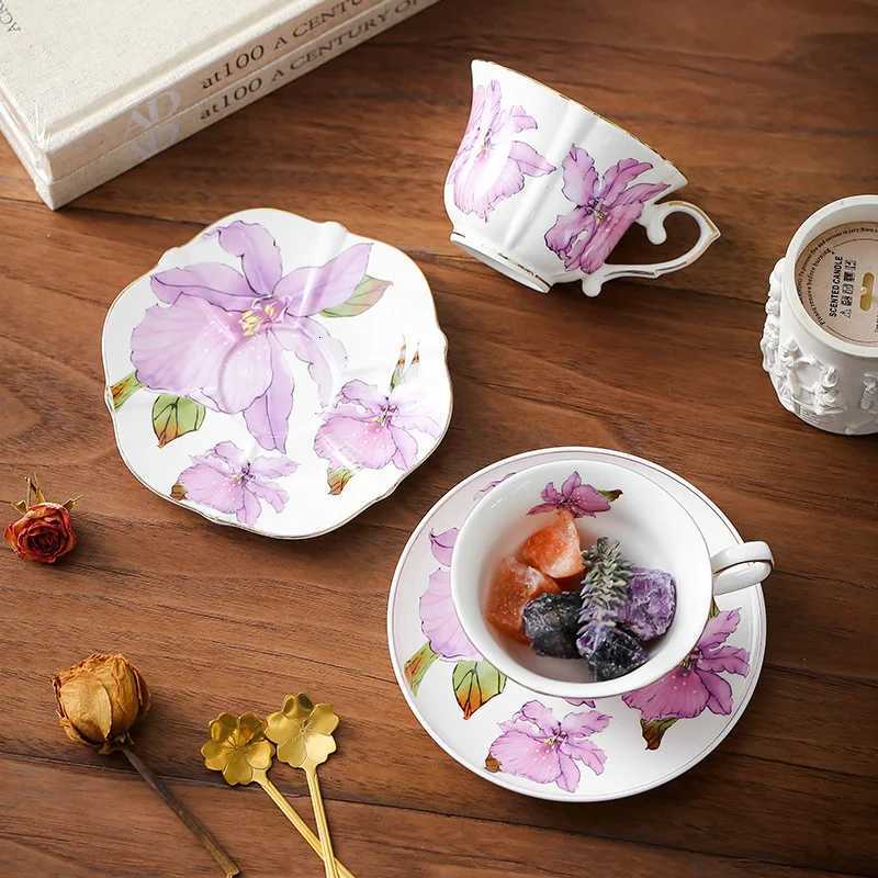 200ml Creative Lily Coffee Cup and Saucer Ceramic Gold-Plated Mug Home Floral Breakfast Milk Mug Afternoon Tea Coffee Cup Gifts C251210