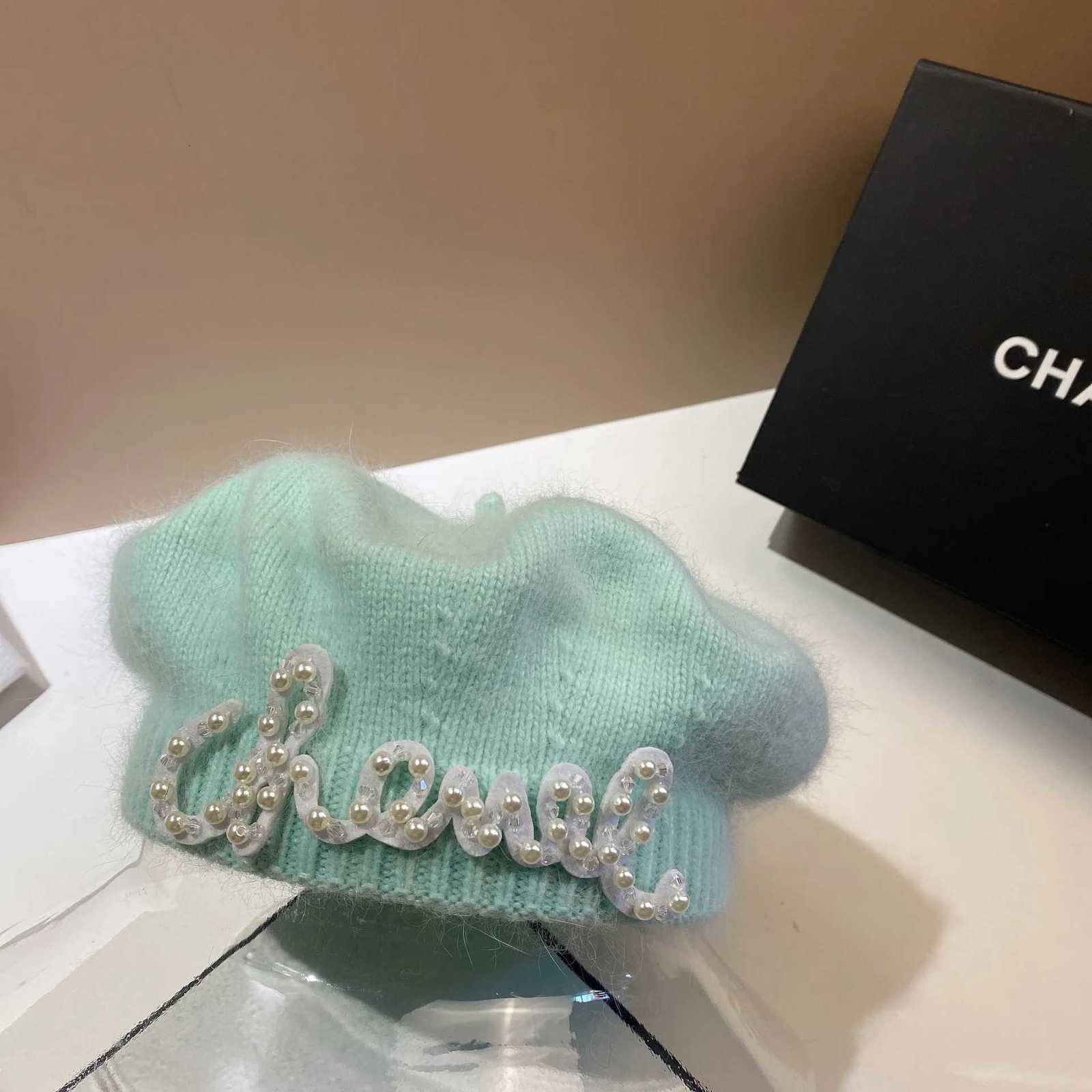 New Pearl-Lette Rabbit Fur Beanie Fall/Winter New Style Warm Fuzzy Knit Painters Beret With Tren Octagonal Design Y251210