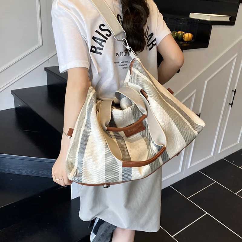 Quality Big Striped Bost Bags For Wen Canvas Fabric Large Capacity Shopper Shoder Crossbody Tote Bag 2025 Designer Handbag Y251209