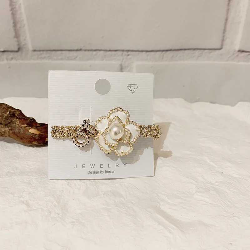 luxury brand 2025 Retro lia Hair Clip Fashion Daisy Hair pin Wens Crystal Hair clip Korean hair Accories Wholes Y251210
