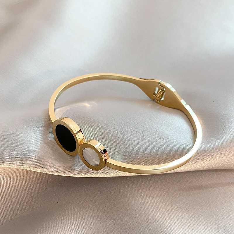 New Classic Round Ran Design Stainl Steel Gold Color Bracelets 2025 Fashion Jewelry For Wens Wrist Luxury Accories Y251210