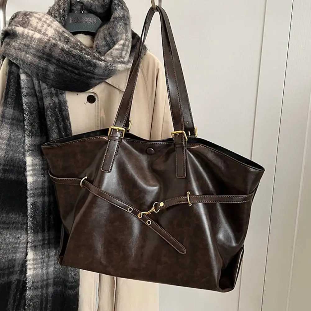 Large Capacity Casual Cmuter Tote Bag for Wen New Style Versatile Polyer Li Zipper Closure Soft PU Leather Bag Y251209