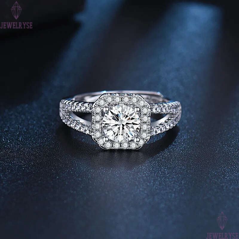 Retro Vintage Hollow Moissanite Stone Band Rings Luxury Designer Square Big Crystal Shining Love Ring for Women Wholesale