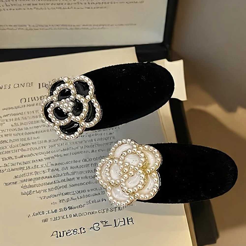 2pcs Elegant Pearl Mountain lia Hair Clip Fem Black Temperament Side Clip with noh clip and duckbill clip piece Y251210