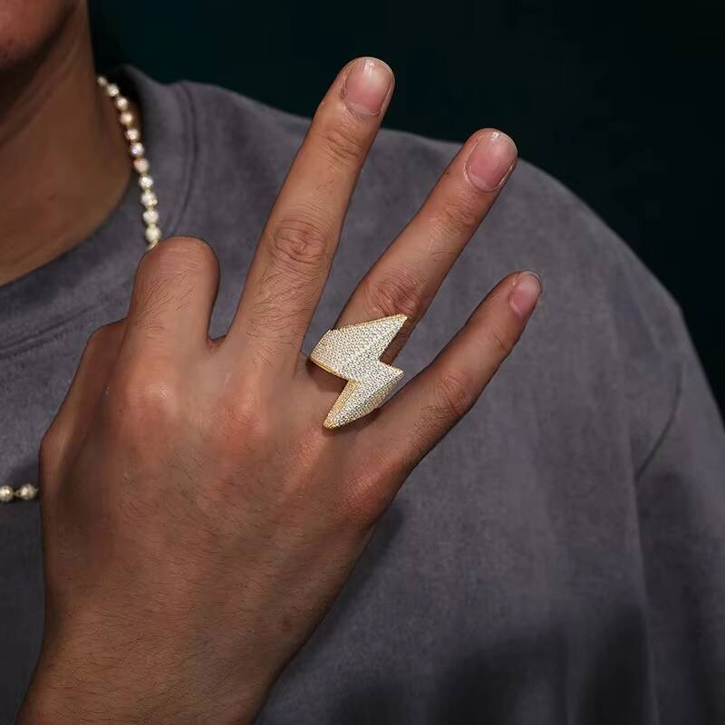 Hip Hop 18K Gold Plated Luxury Solid 925 Silver Pass Diamond Tester Iced Out GRA VVS Moissanite Lightning Flash Men Ring