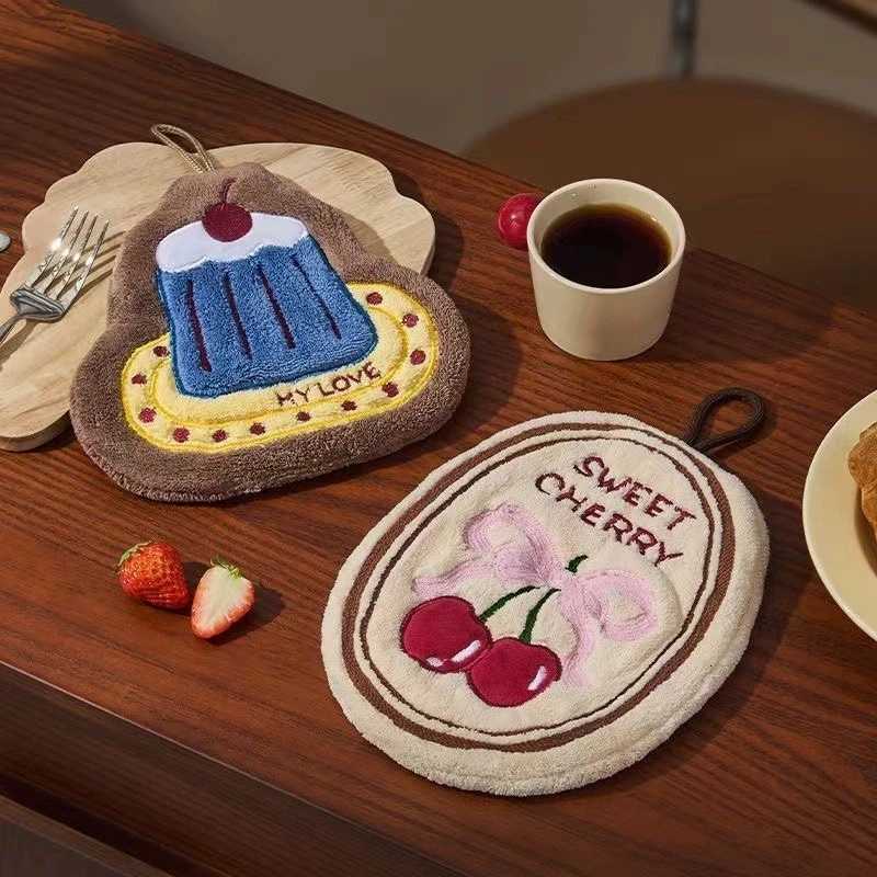 Cute Hand Towel Cherry Cake Super Absorbent Hanging Kitchen Towel for Hands Dishes Surfaces Quick-Dry Odor-Resistant C251210