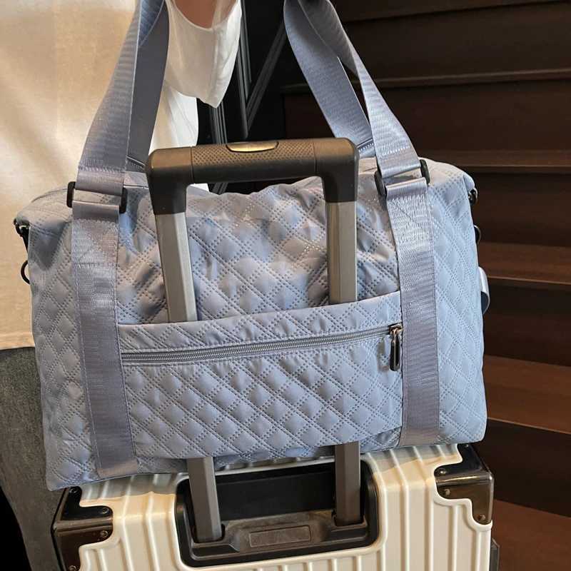 Large Capacity Outdoor Waterproof Travel Bag Lage Handbag Wen Shoder Bag Nyl Men Sports Gym Bag Fem Crossbody Bags Y251209