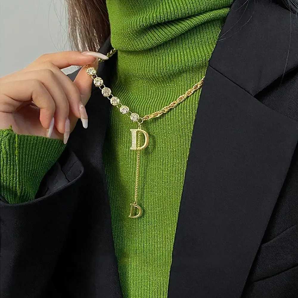 Design Sense Micro Setting Zircon D Letter Pendant Long Necklace Winter Sweater Chain Fashion Jewelry For Wan Girls Party Gift Y251210