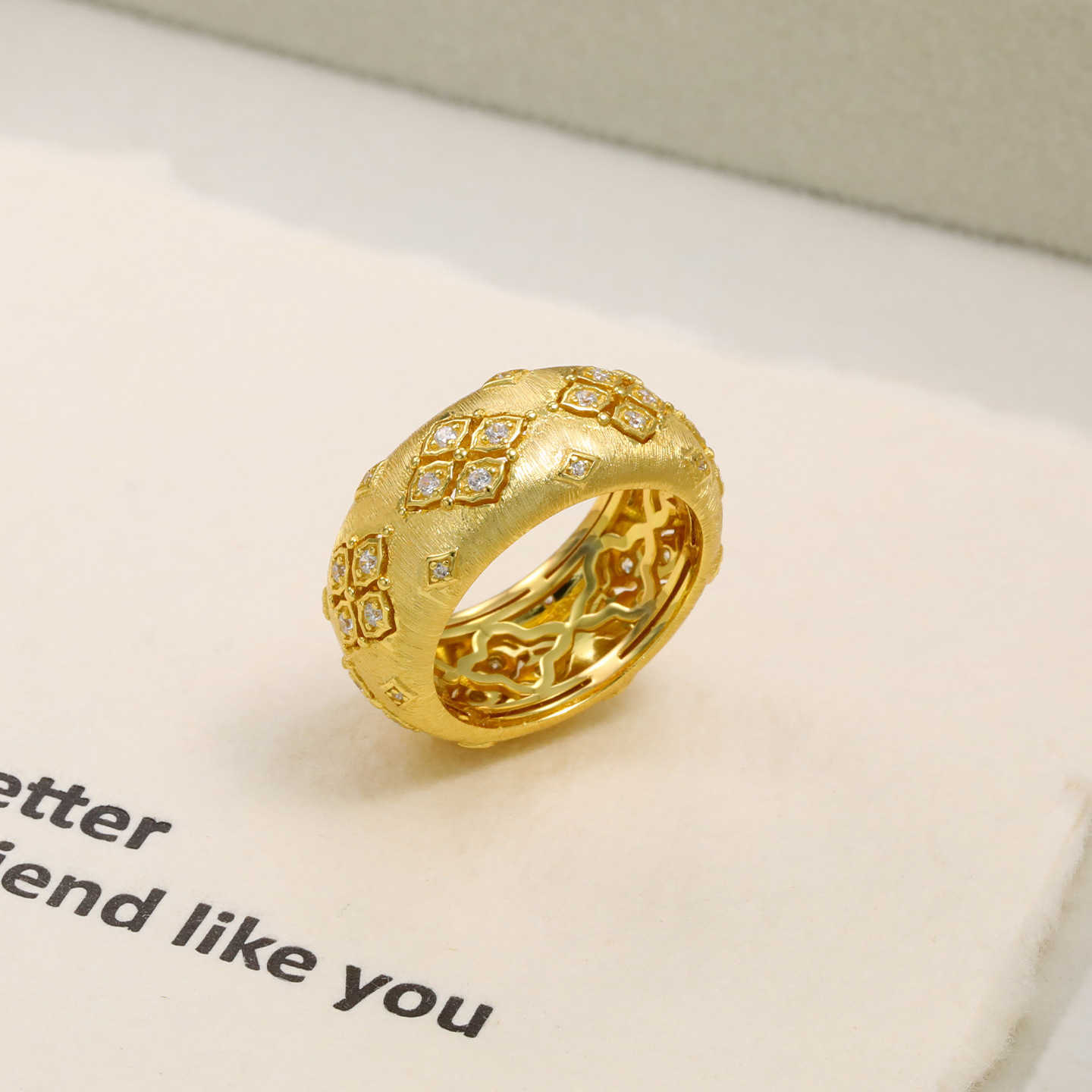 Diamond-set four-leaf clover filigree ring for women, 925 sterling silver, small-scale, high-end, hollowed-out lace finger ring Z251210