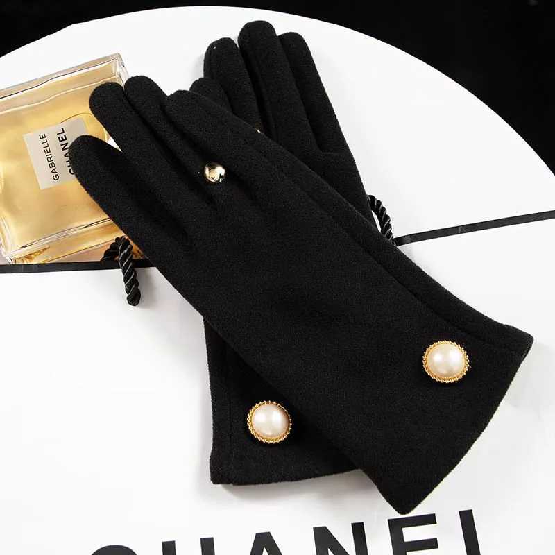 Korean Cute Pearl Plus Veet Outdoor Sports Cycling Windproof Touch Screen Driving Wens Autumn and Winter Warm Gs S349 Y251210