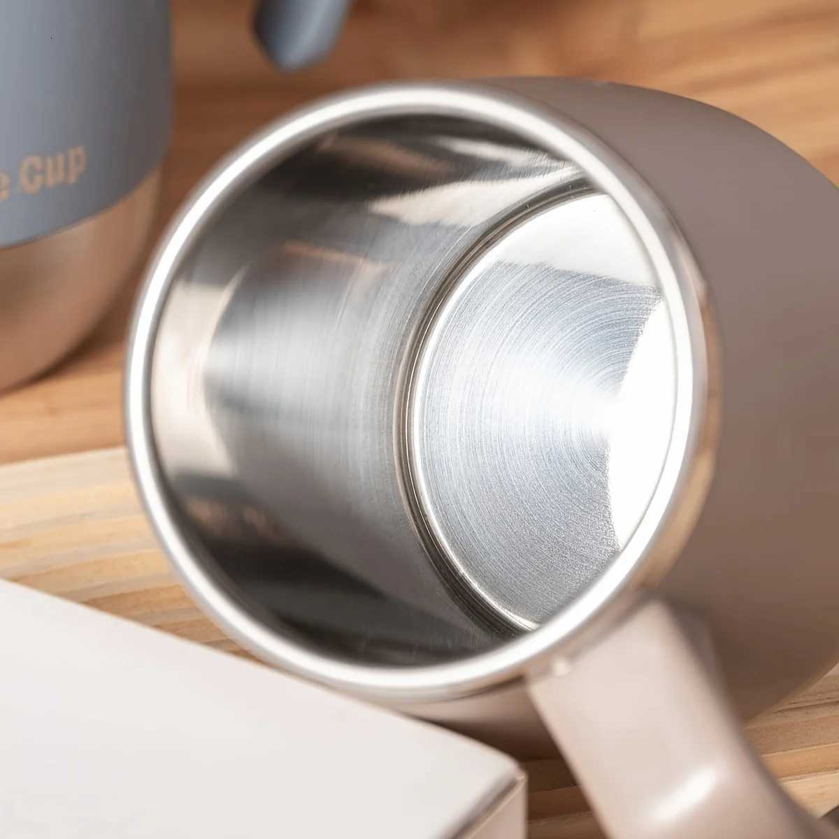 500ml Stainless Steel Vacuum Insulated Coffee Mug with Lid Double Wall Thermal Cup for Hot Cold Drinks Home Camping Gift C251210