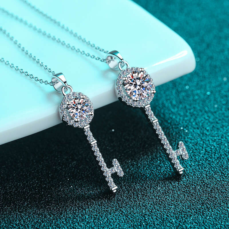 925 Sterling Silver Necklace for Women Korean Version PT950 Gold Plated Moissanite Key Simple Collarbone Chain Pendant Direct Supply