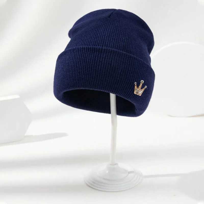 Luxury 1pc Crown Beanie HatUnisex Elastic Lightweight StreetwearCold Protection Warm Autumn and Winter Skull for Daily Outdoor Y251209