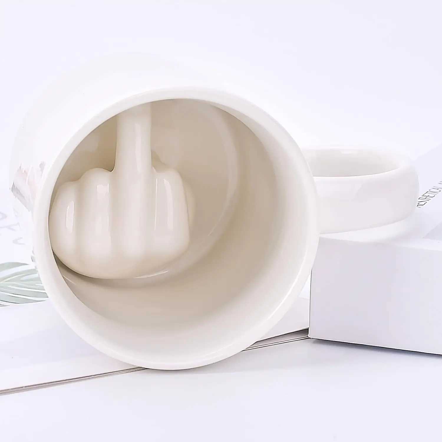 Middle Ceramic Mug Finger Cup Coffee Mug 3D Funny Women Men Water Tea Cup with Handle for Party April Fools Day Christmas Gift C251210