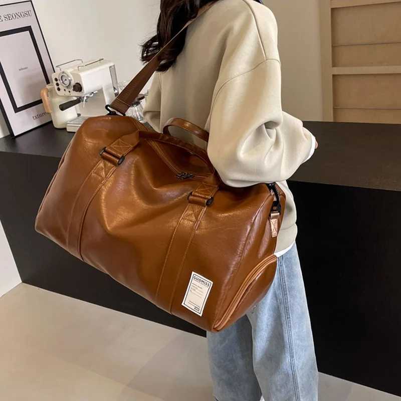 Pu Leather Sport Bag Gym Bag Dry Wet Bag for Men Wen Training for Shoes Fitness Yoga Travel Storage Lage Shoder Sport Bag Y251209