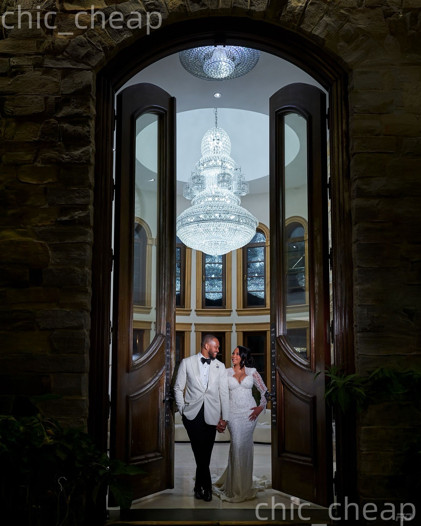 2026 Arabic Aso Ebi Plus Size Ivory Wedding Dresses Sheer Neck Full Sleeves Flowers Sequined Lace Detachable Train Bridal Gowns Dress For Brides ZJ205