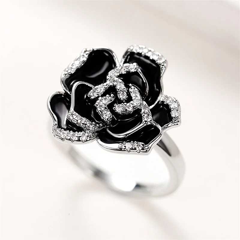 Huitan Rantic lia Ring for Wen Black Enamel Aesthetic wer Rings Bridal Wedding Party Accories Luxury Jewelry New Y251210