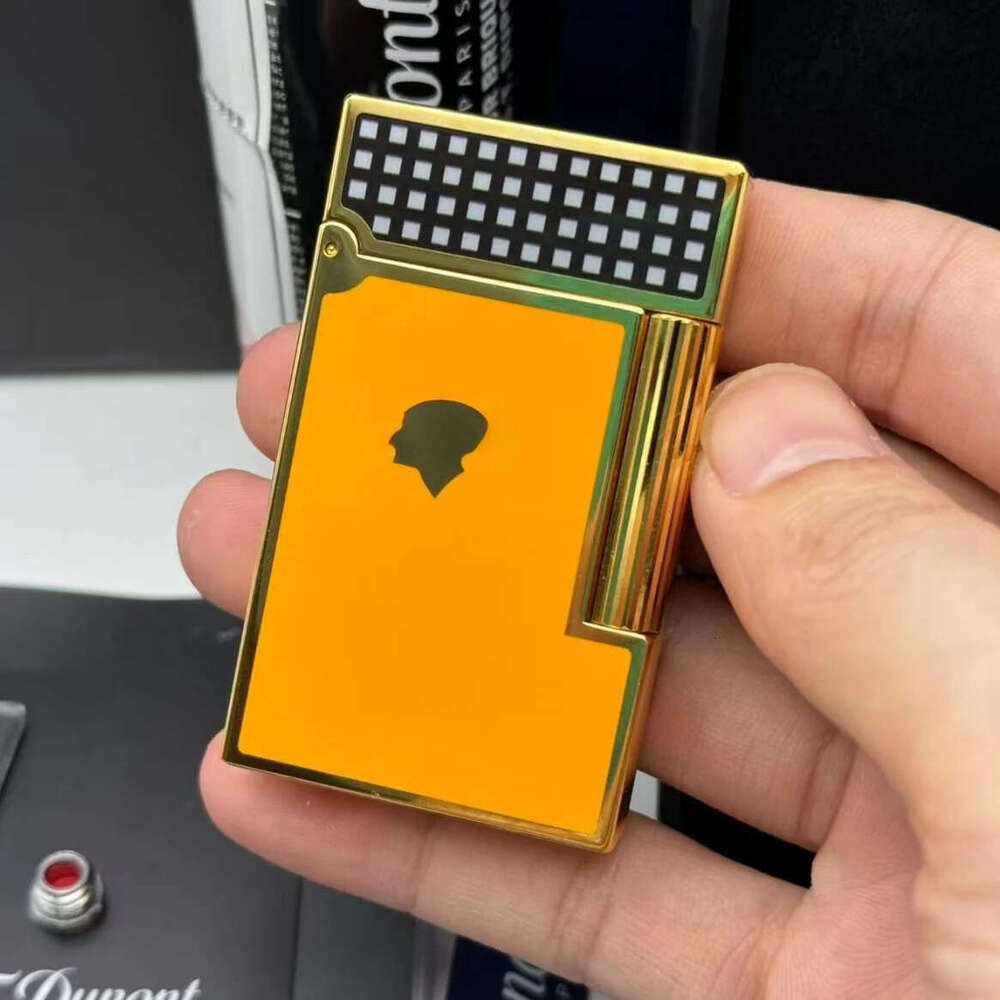 Refillable Brand Pure Copper Luxurious Red Lacquer Loud Ping Sound, Gold Gradient 70Th Limited Lighter Collection High-Quality