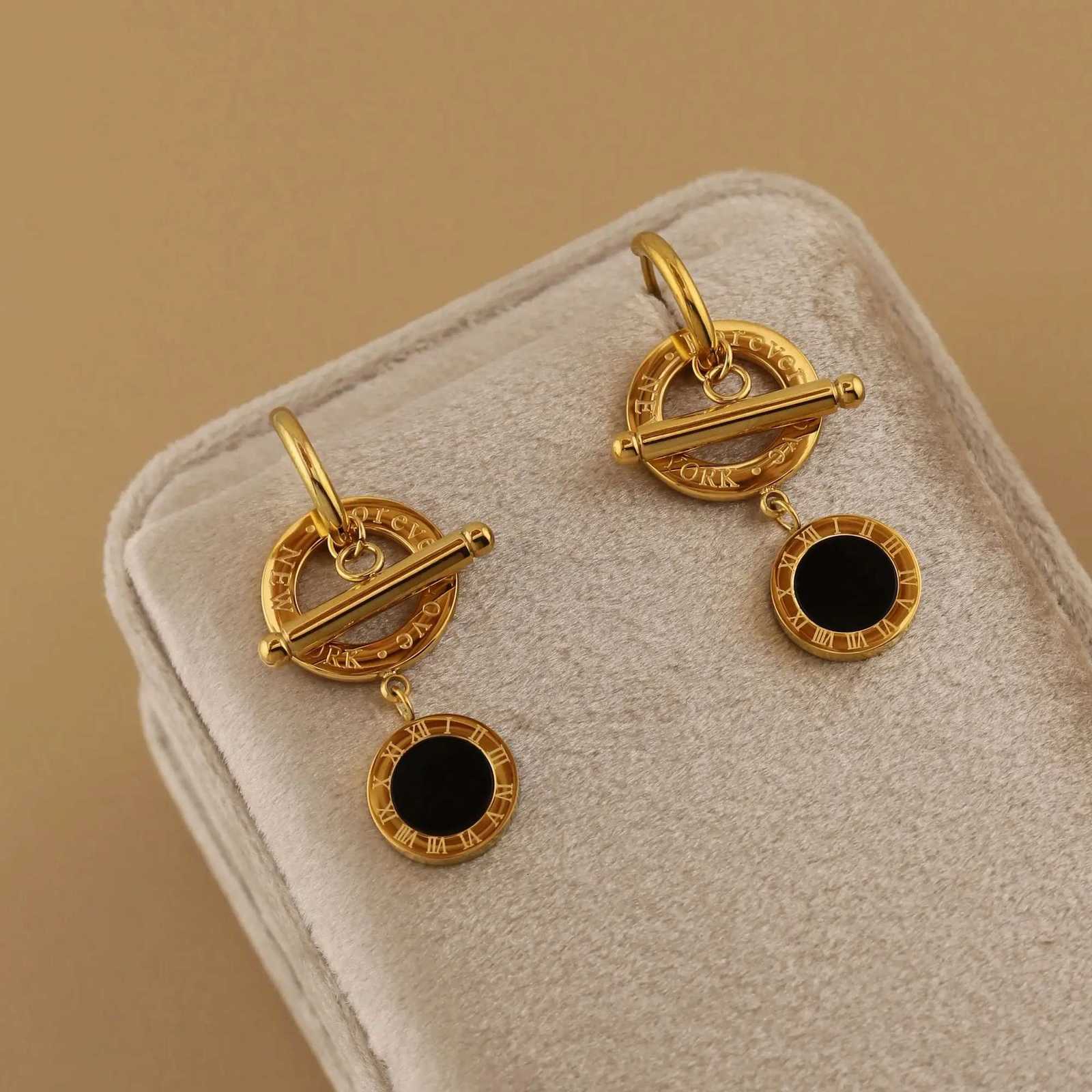 New Fashion XE-219 Stainl Steel Ran Numeral Pendant Earrings for Wen New Party Wedding Jewelry Wholes Y251210