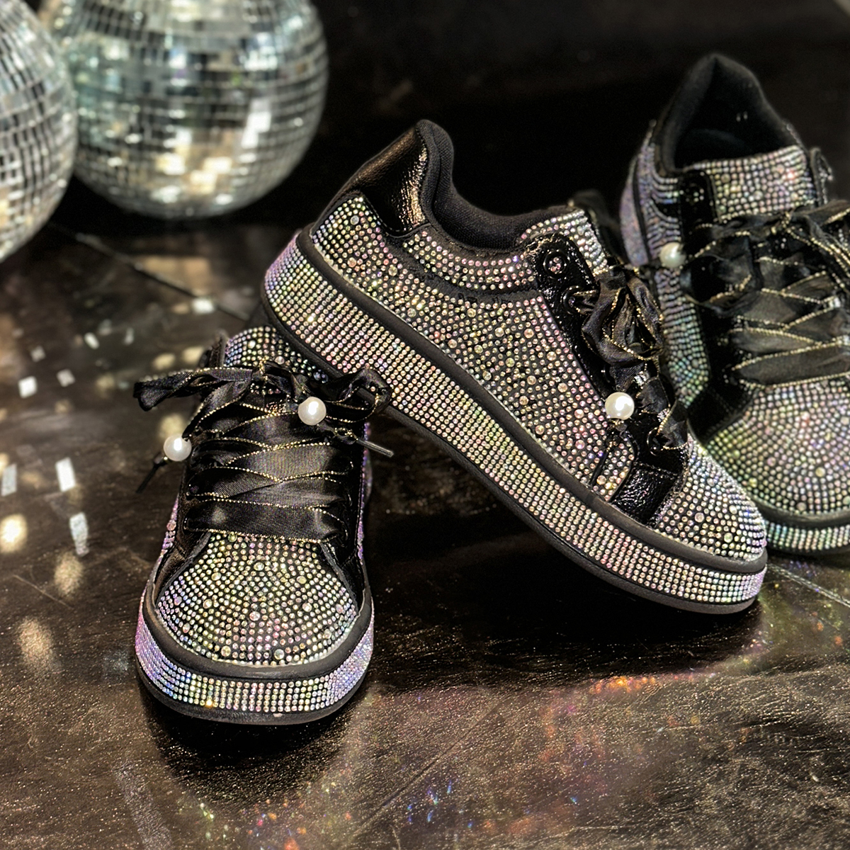 Brand Women's Sneakers Luxury Rhinestones Women Causal Shoes Designer Platform Sport Shoes Fashion Pearl White Shoes Comfort Women Shoes Plus Siz