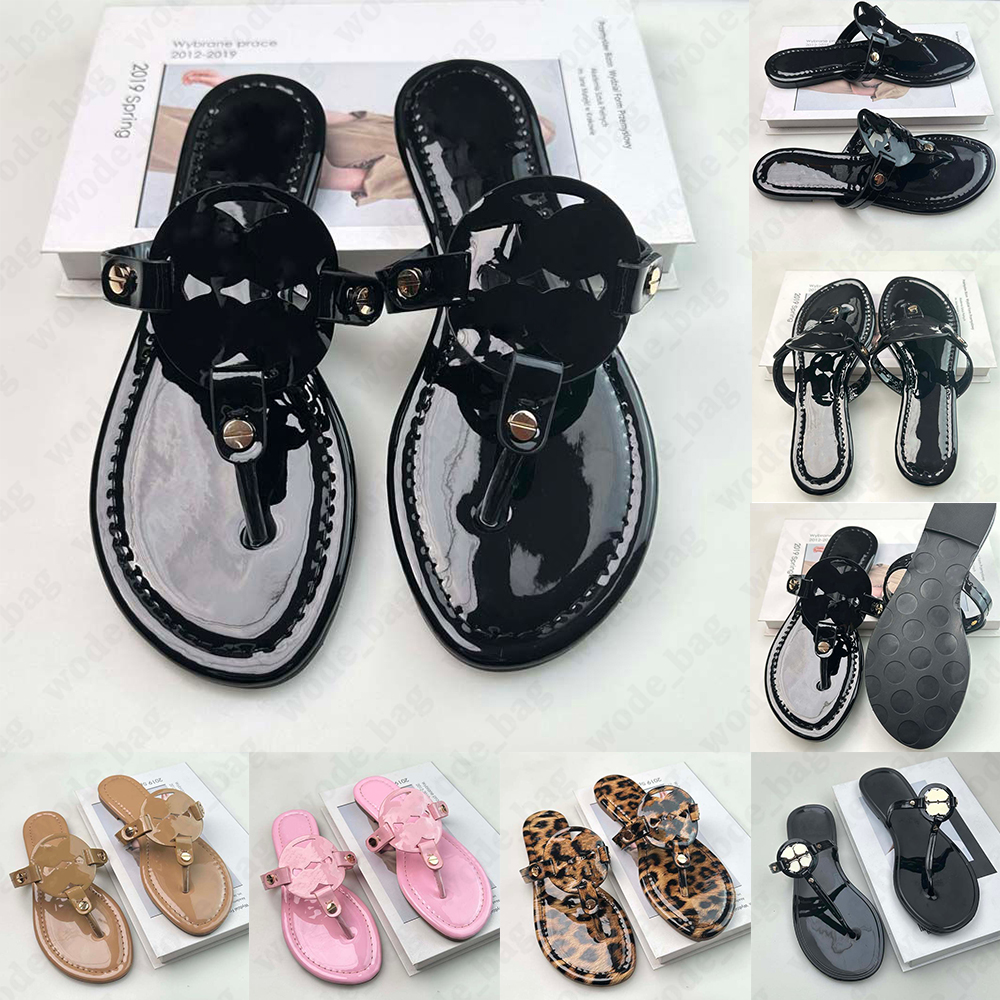 Designer Shoes Womens Slippers and Sandals Fashionable Summer Slippers Herringbone Slippers Flat Bottom Beach Shoes Toe Slippers Designer Sandals 35-42