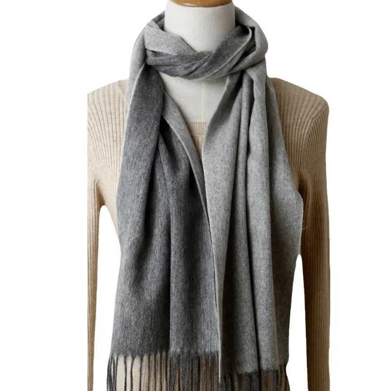 Mens double-sided wool scarf solid color mens style dual color tassel autumn and winter thick and warm business scarf Y251211