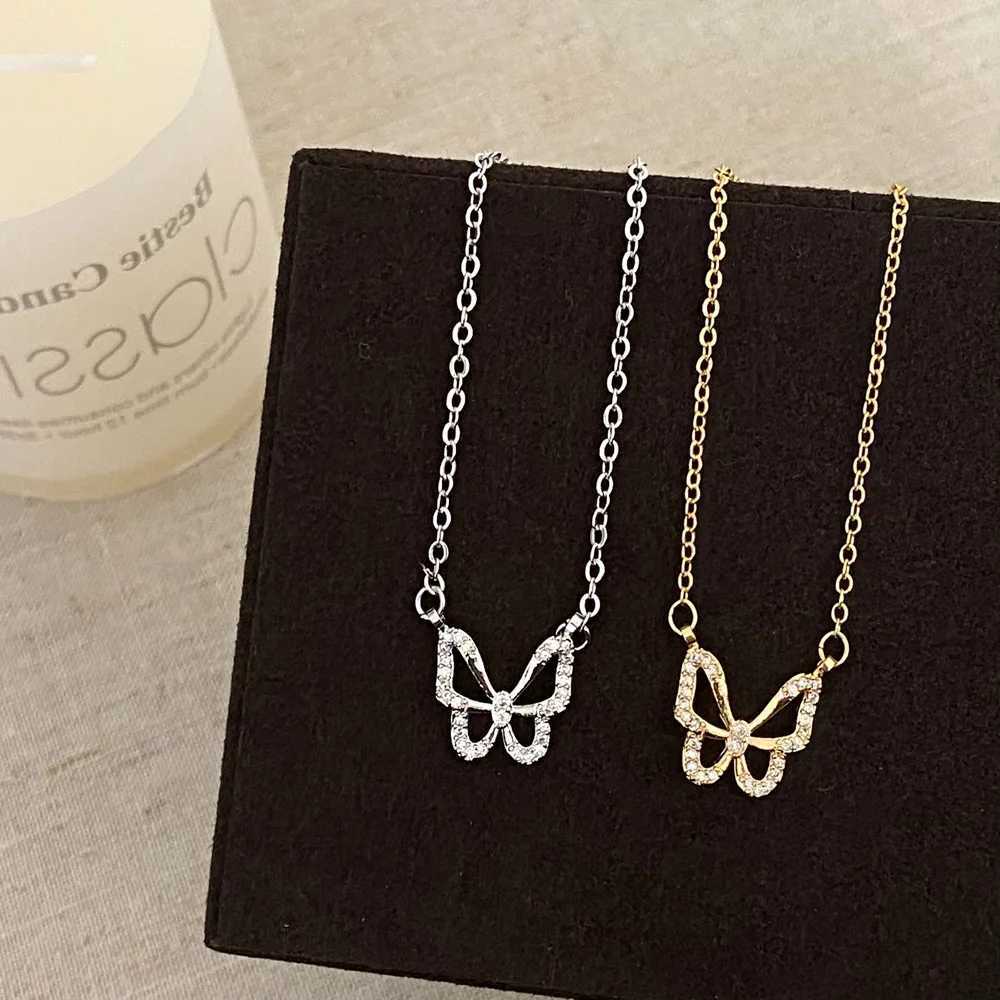 Exquisite Shiny Hollow Butterfly Necklace Fashion Silver Color Clavicle Chain Necklace for Women Gift Party Jewelry Accessories M251211