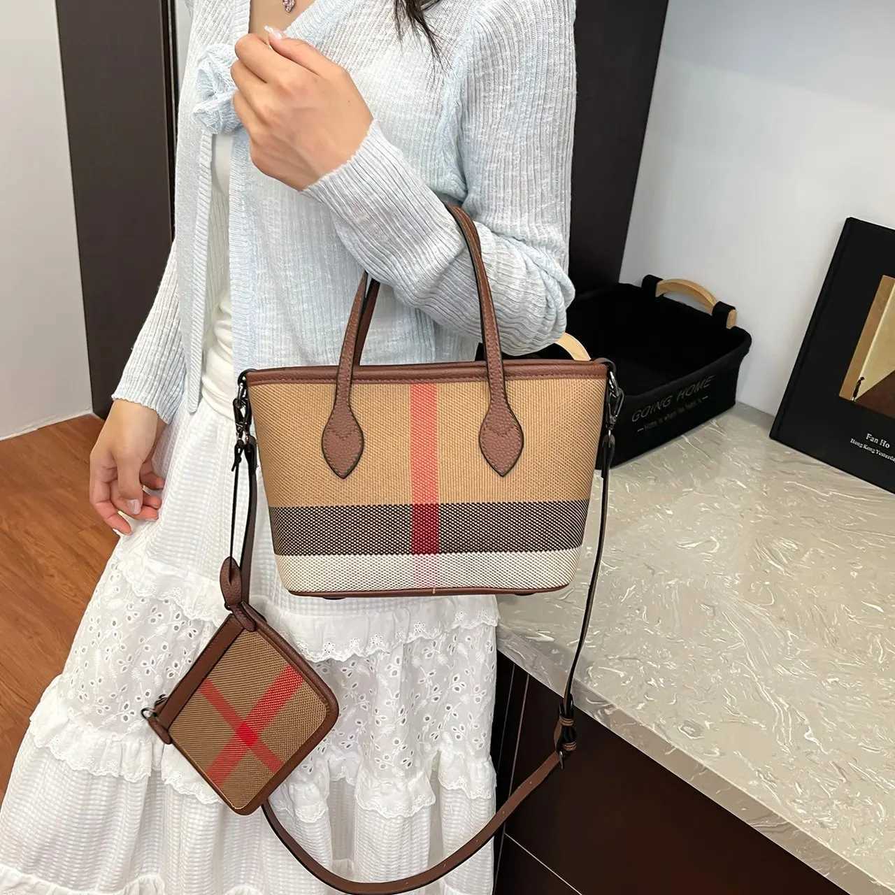2025 New Texture Wens Handbag - Fi Design Light Luxury Cmuter Shoder Bag Plaid Ctra Color Messenger Bag Y251211