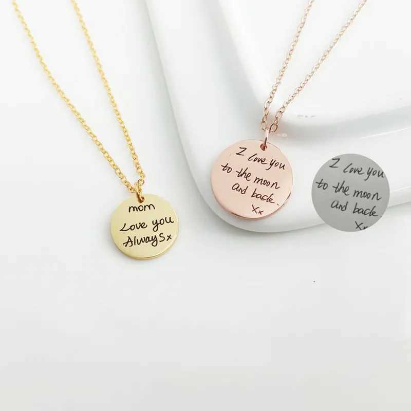 Custom Engraved Name Necklace Date Stainless Steel Round Disc Coin Pendant Personalized Text Chain Choker For Women Girlfriend M251211