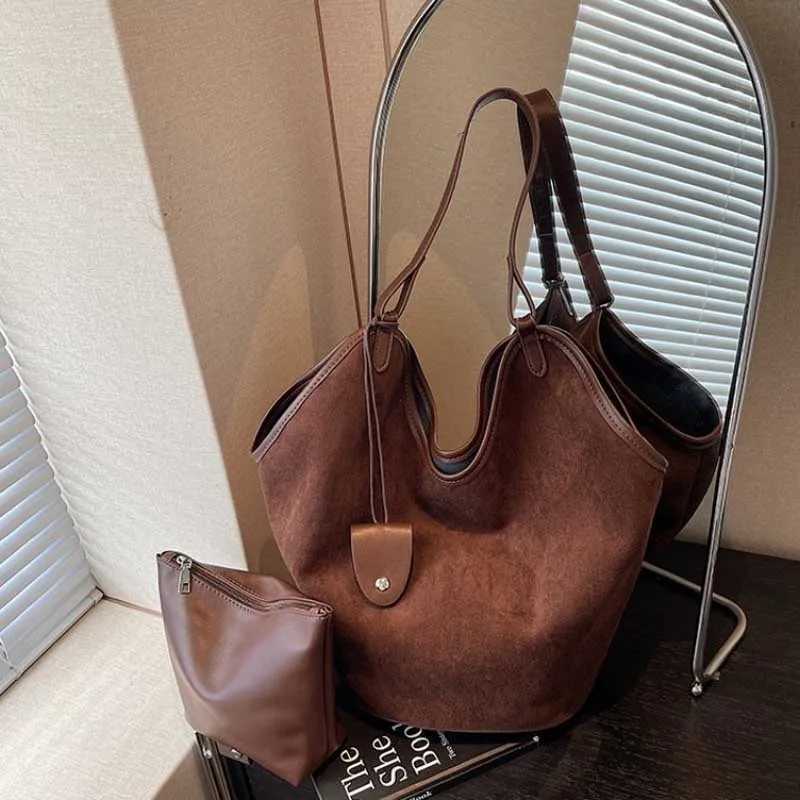 Large Capacity Suede Shoder Bag Wens Casual Cmute Tote Bag Soft Surface Single Shoder Bag Loose Feeling Purse Y251211