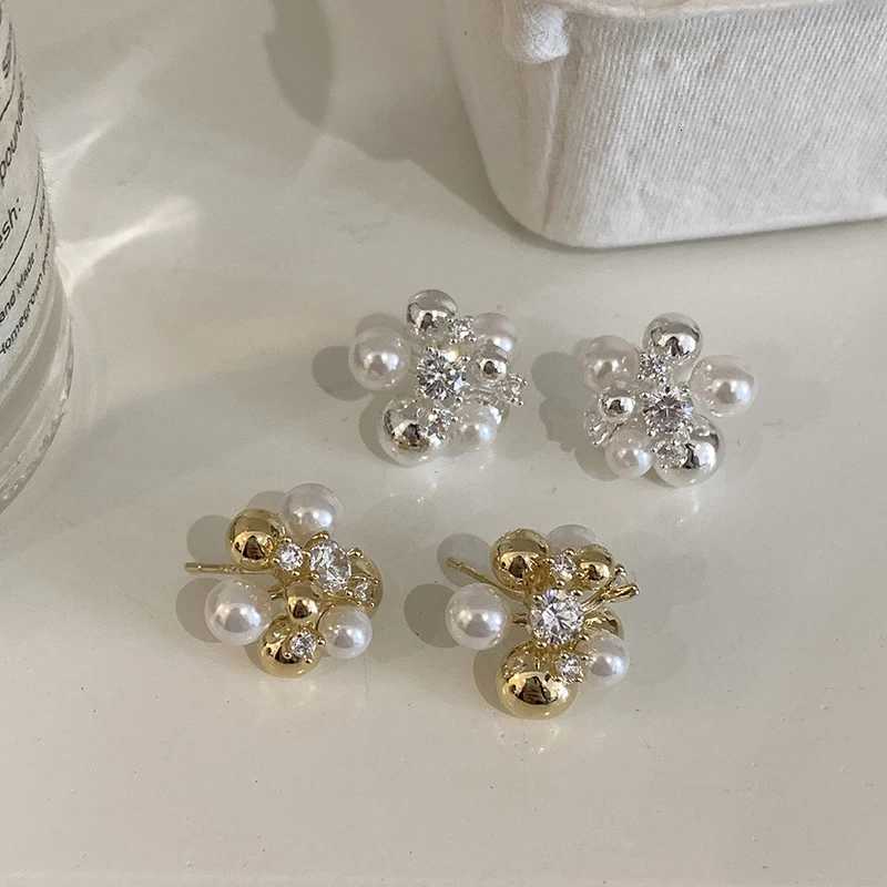 New Design Zircon wer Ball Metal Earrings Elegant Accories For Wens and Girls at Christmas Parties 2025 Fashion Jewelry Y251210