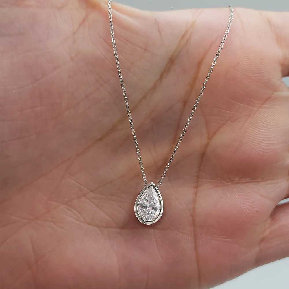 FEOBUR 1-4CT Bezel Pear Moissanite Pendant Necklace Real S925 Silver WaterDrop Diamond Charm Neckchain for Women Jewelry Gifts M251211