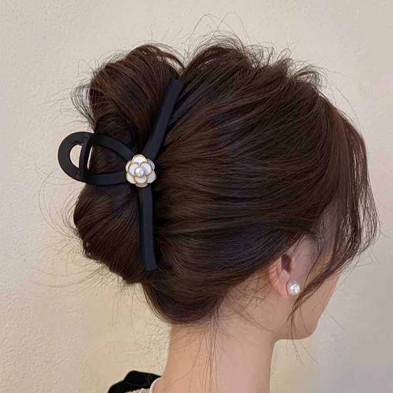 13CM Black Matte lia Grab Clip Large Elegant French Hair Clip The Back of The Coil Hair Prum Shark Clip Hair Clip Y251210