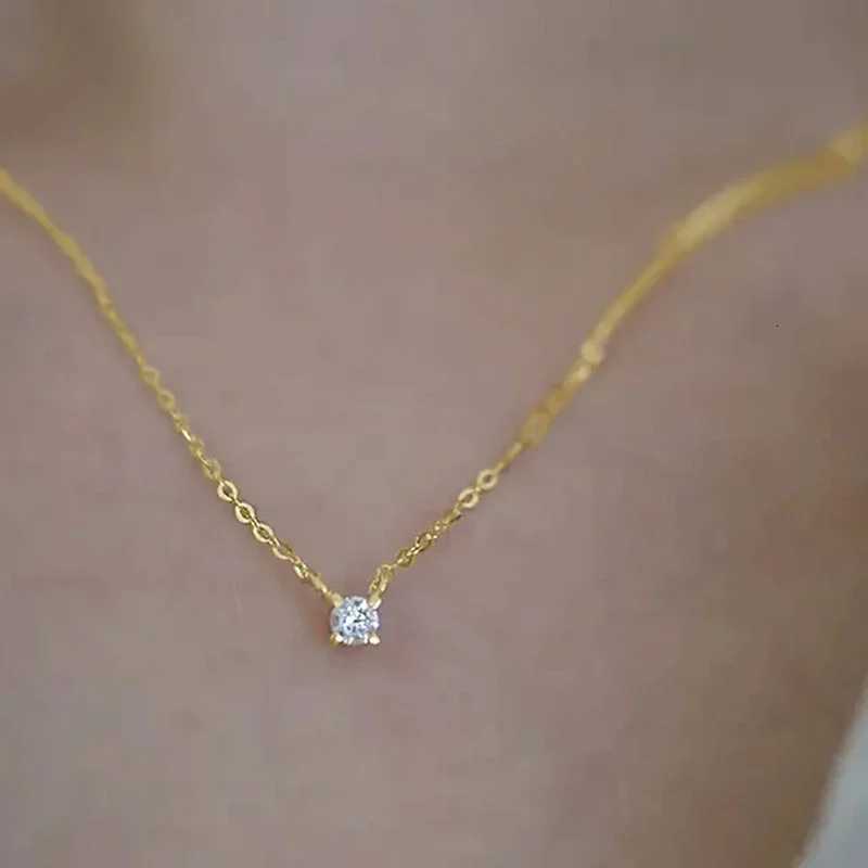 Huitan Minimalist Small Round CZ Pendant Necklace for Women Gold Color Chain Necklace Exquisite Girls Daily Wear Trendy Jewelry M251211